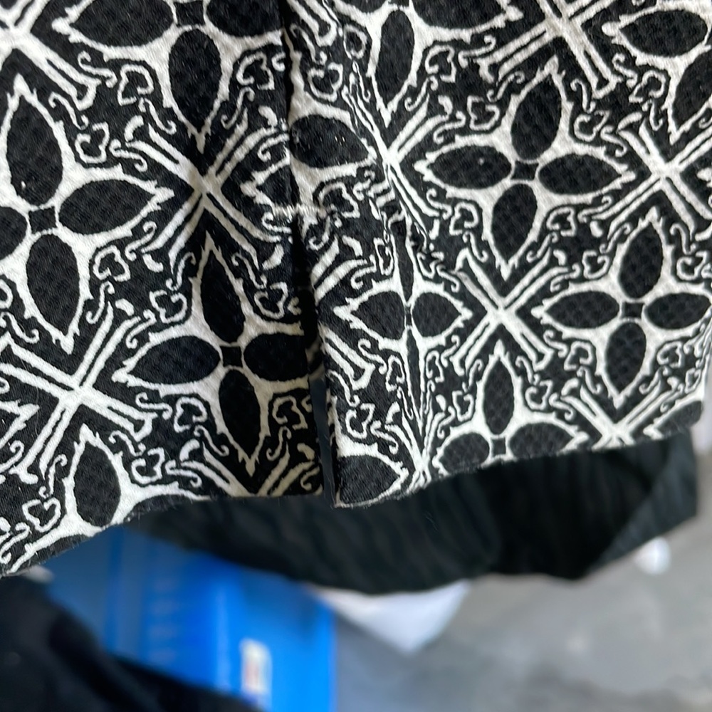 Black And White Pattern Textured Talbots Hampshir… - image 3